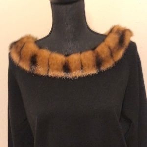 NWOT Fur Collar, Black Sweater. Size XL